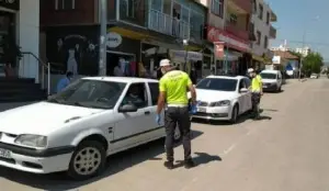 Adana'da 1218 araç trafikten men edildi