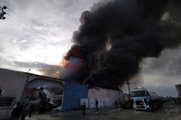 Adana'da alüminyum fabrikasında yangın