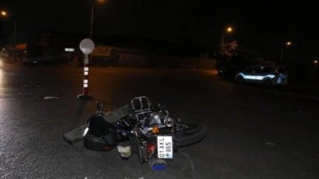 Adana&rsquo;da cipe çarpan motosiklet sürücüsü öldü