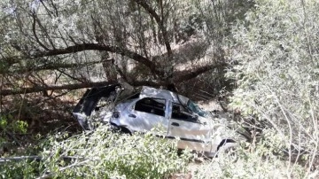Adana'da uçuruma devrilen otomobildeki 4 kişi öldü, 3 kişi yaralandı