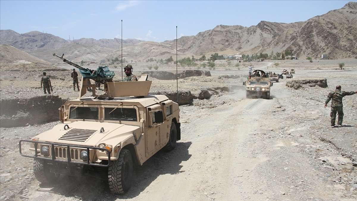 Afgan hükümet güçleri, Taliban'a karşı 5 vilayet merkezinin kontrolünü kaybetti