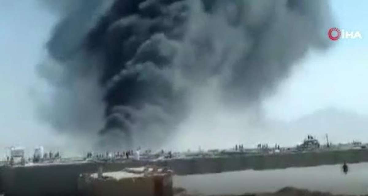 Afganistan-İran sınırındaki petrol tankerlerinde yangın
