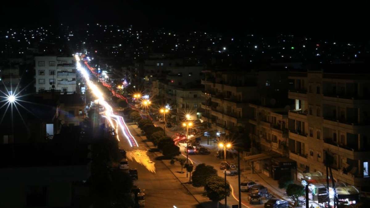 Afrin ilçe merkezi yıllar sonra elektriğe kavuştu, bölge halkının hayatı kolaylaştı