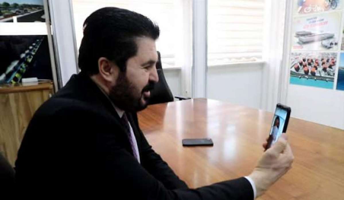 Ağrı Belediye Başkanı Savcı Sayan, Diyarbakır anneleriyle görüntülü konuştu