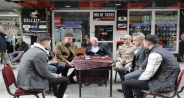 Ağrı Valisi Varol, esnaf ve vatandaşların Ramazan Bayramı’nı kutladı