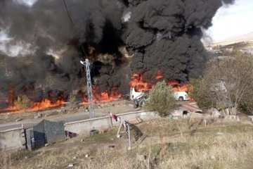 Ağrı’da tanker yolcu otobüsüyle çarpıştı, kaza sonrası yangın çıktı