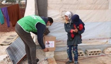 Ahmet Çalık&rsquo;ın ailesinden Suriyeli savaş mağdurlarına gıda yardımı