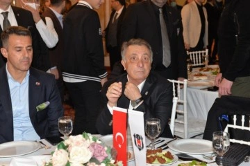 Ahmet Nur Çebi: "Hakem hatalarından çok puan kaybettik"