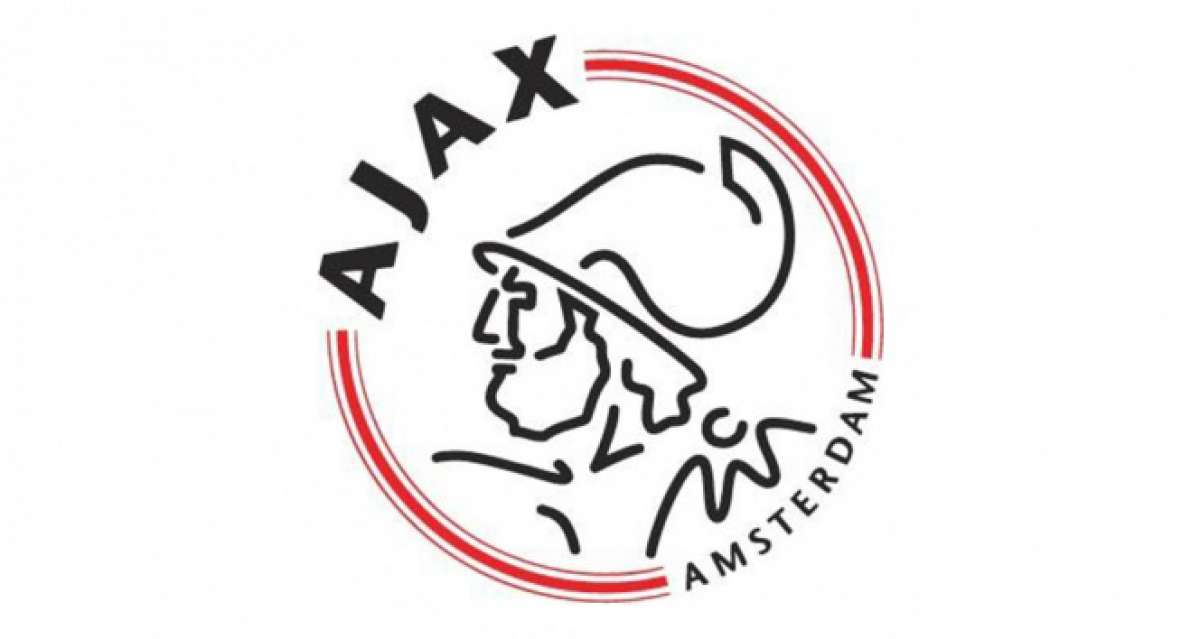 Ajax, şampiyonluk kupasını eritip taraftara dağıttı!