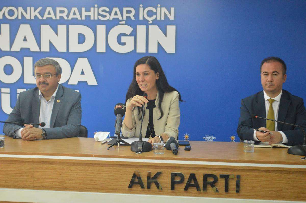 AK Parti Genel Başkan Yardımcısı Karaaslan, Afyonkarahisar'da konuştu Açıklaması