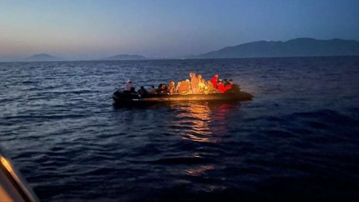 Akdeniz'de Tunus açıklarında 117 düzensiz göçmen kurtarıldı