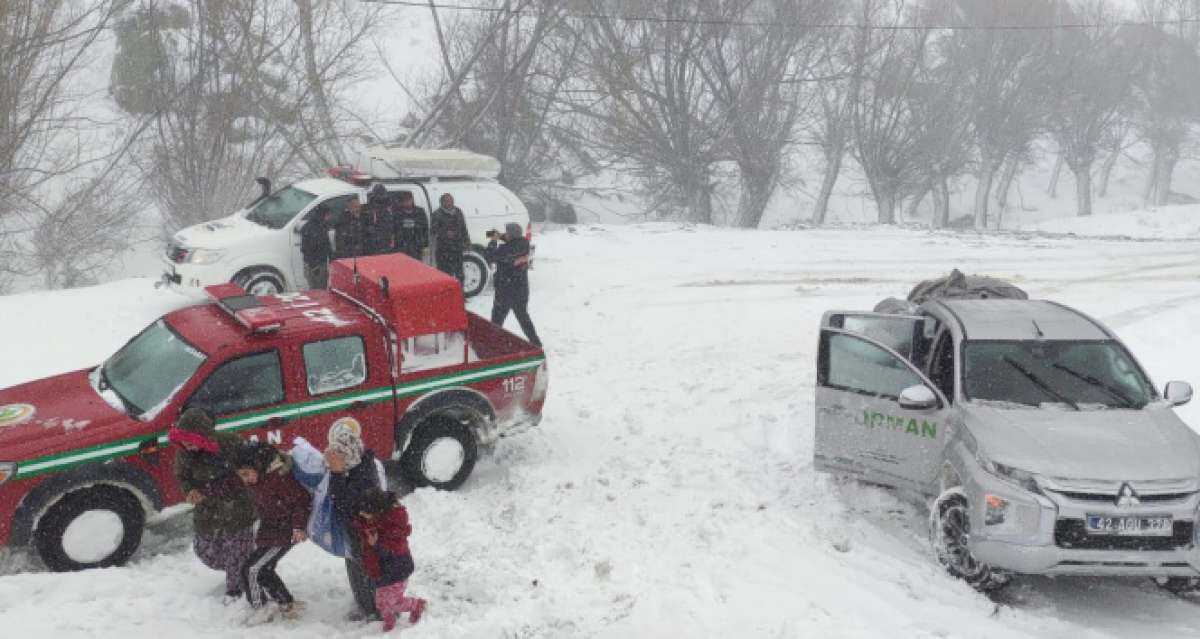 Aksaray'da olumsuz hava koşulları nedeniyle mahsur kalan 117 vatandaş kurtarıldı
