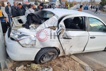 Aksaray’da tır otomobil ile çarpıştı: 5 yaralı