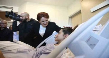 Akşener, Adana’da depremde yaralananları ziyaret etti