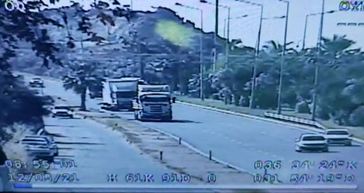 Alanya'da motosikletle kamyon çarpıştı: 1 ağır yaralı