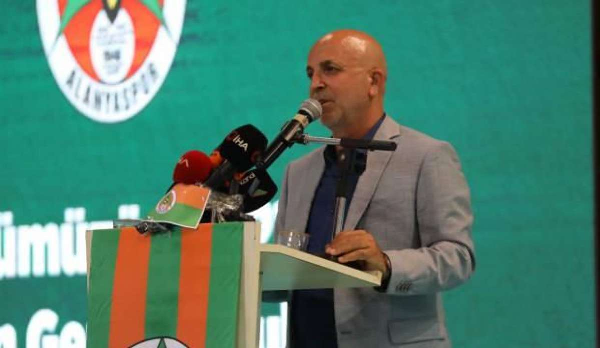 Alanyaspor'da Hasan Çavuşoğlu yeniden başkanlığa seçildi
