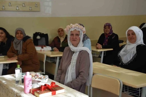 Alman kadın, Kur’an-ı Kerim’den etkilenip Müslüman oldu