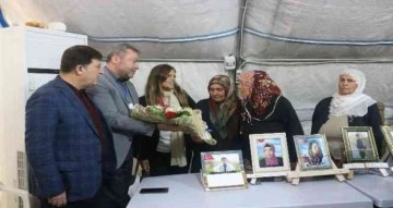 Almanya’da hizmet veren Türk teşkilatı heyeti ‘Diyarbakır anneleriyle’ bir araya geldi