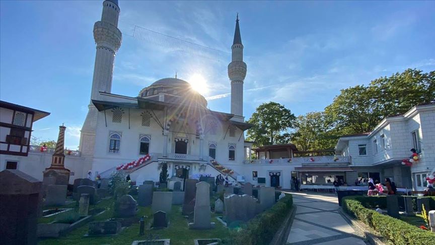 Almanya’da iki camiye İslamofobik içerikli mektup gönderildi