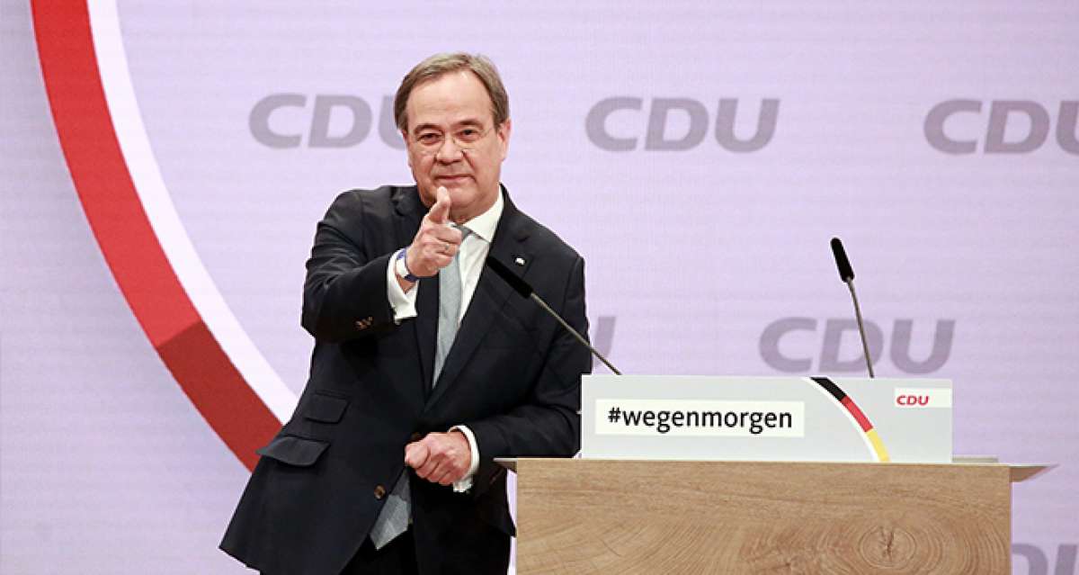 Almanya'da Merkel'in partisi CDU yeni başkanını seçti