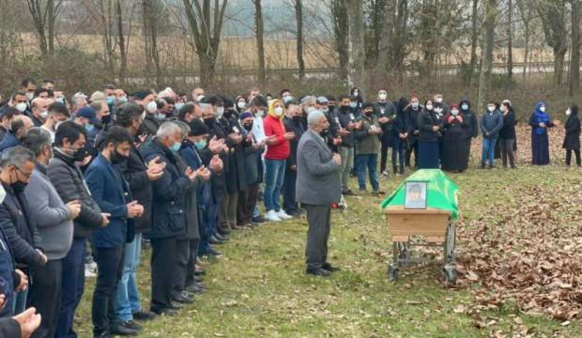 Almanya&rsquo;da öldürülen 13 yaşındaki Sinan Toptik toprağa verildi