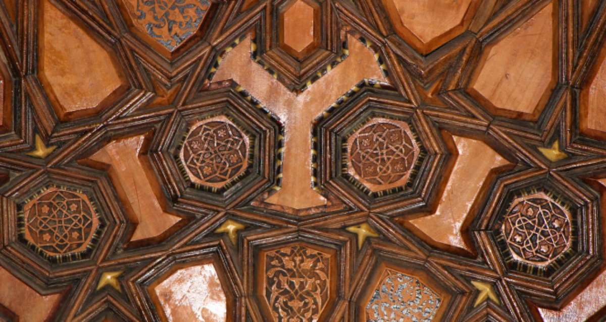 Amasya'da 535 yıllık caminin penceresinde Kayı sembolleri bulundu: 'Dünyada tek örnek'