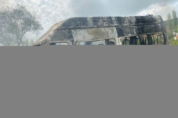 Amasya'da yanan minibüsteki çocuklar büyük tehlike atlattı