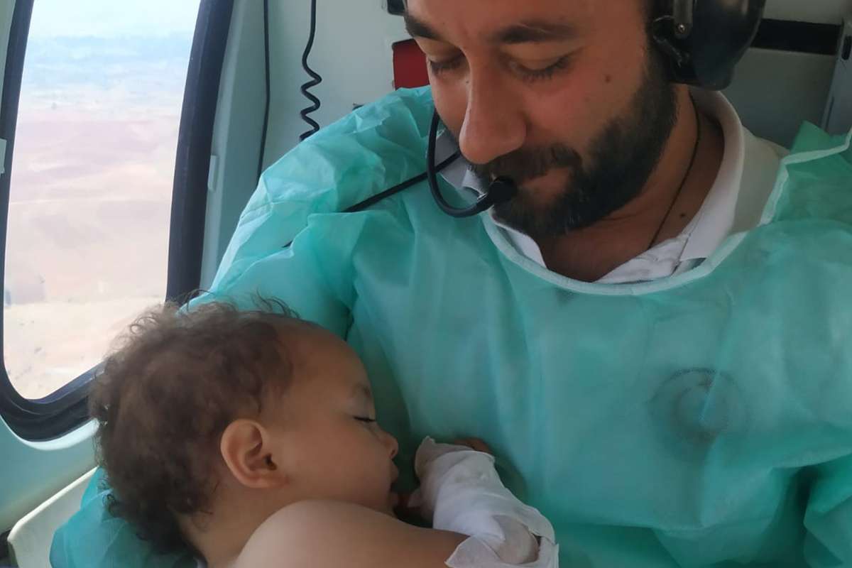 Ambulans helikopterde görevli ATT, Türkiye'nin ikinci defa içini ısıttı