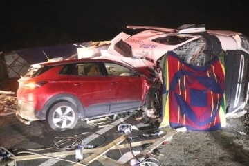 Anadolu Otoyolu&rsquo;nda feci kaza: 1 &ouml;l&uuml;, 5 yaralı