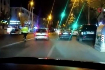 Ankara’da ‘dur’ ihtarına uymayan sürücü polis ekiplerinin üzerine sürerek kaçtı