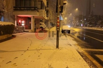 Ankara’da kar yağışı etkili oldu !