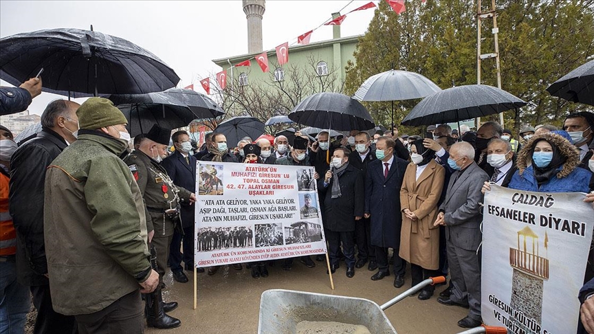 Ankara'da Milli Mücadele kahramanı Binbaşı Hüseyin Avni Alparslan'ın anıt mezarının temeli