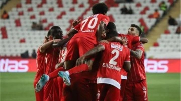 Antalyaspor 13 maçlık yenilmezlik serisine ulaştı