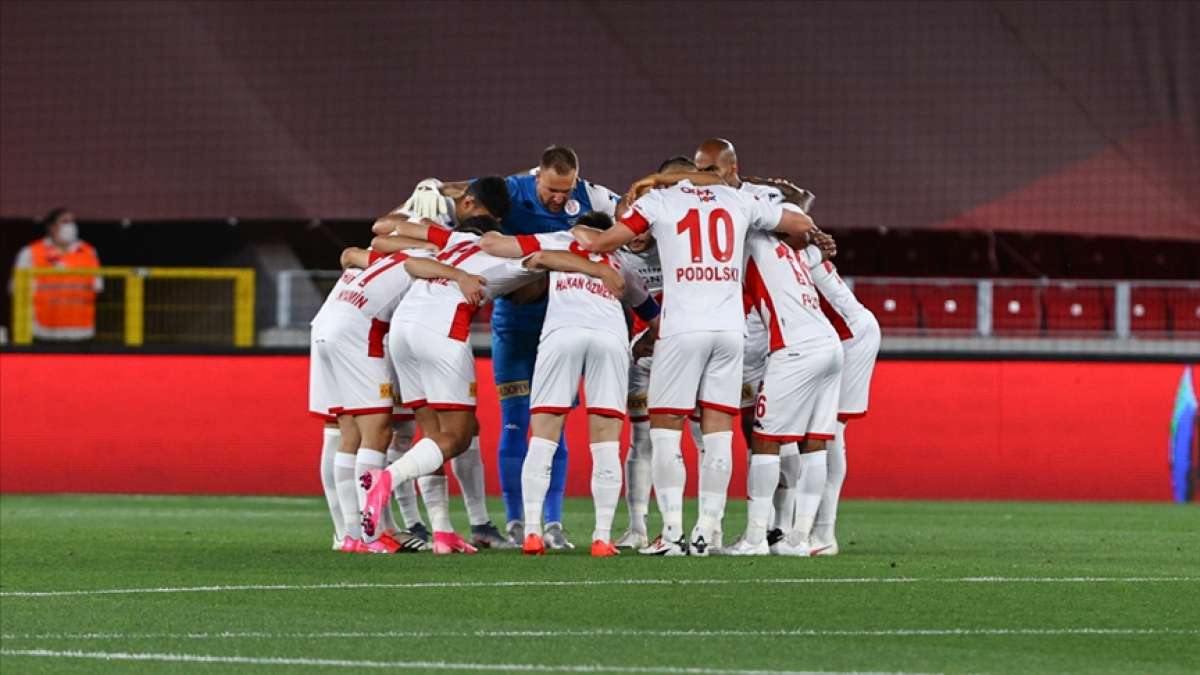 Antalyaspor'un '1000'ler sezonu kupa finaliyle noktalandı