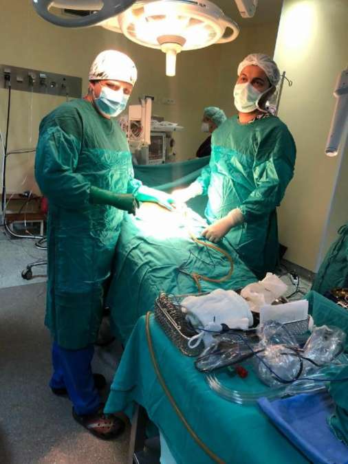 Araf bebek, robotik cerrahi mide çekme ameliyatı yapılan en küçük hasta oldu