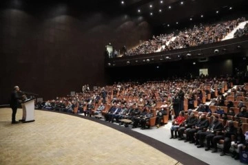 Arnavutk&ouml;y&rsquo;de 2 bin 137 &ouml;ğrencinin ailesine 3 bin TL burs