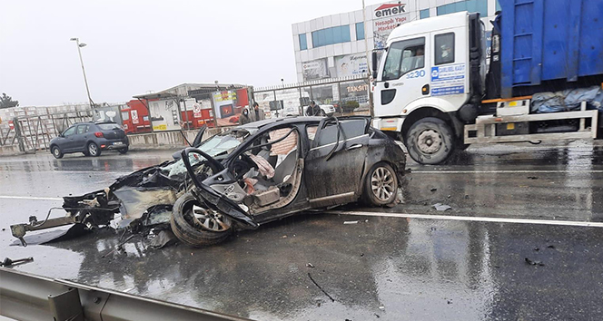Arnavutköy'de feci kaza: 2 yaralı