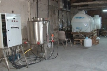 Arnavutköy’de sahte alkol imalathanesine operasyon: 2 gözaltı