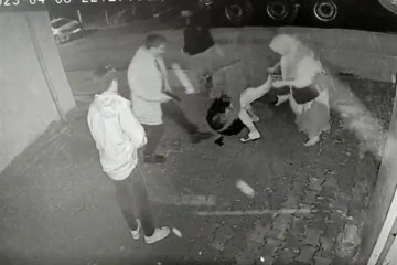 Arnavutköy'de silahlı kavga kameraya yansıdı