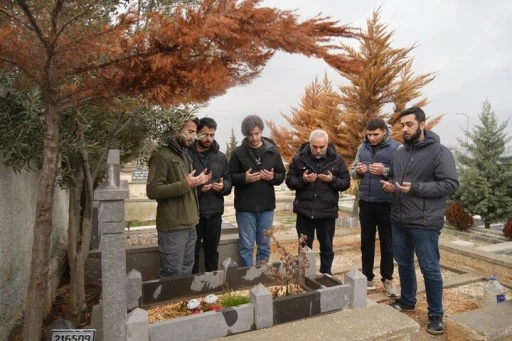 Asrın felaketinde oğlunu kaybeden baba: "Biz hala 6 Şubat'tayız"