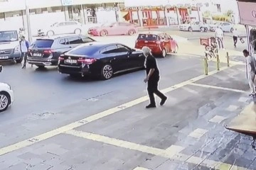 Ataşehir'de cadde ortasında silahlı saldırı kamerada
