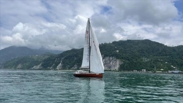 Atilla Gökova ve ekibi "Yelkenliyle Türkiye Turu Rekoru" için denize açıldı