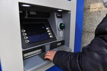 ATM’de akıl almaz dolandırıcılık
