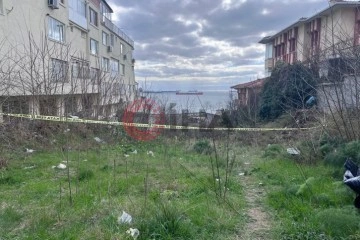 Avcılar'da site parmaklıklarına asılı ceset bulundu