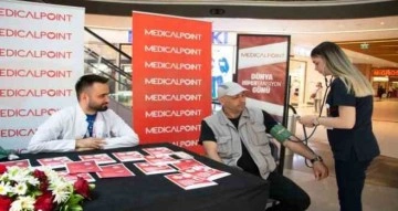 AVM’de hipertansiyon standı