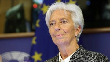 Avrupa Merkez Bankası Başkanı Lagarde'dan "uzun süre çok yüksek enflasyon" beklentisi