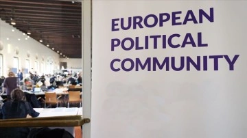 Avrupa Siyasi Topluluğu, Avrupa'nın geleceği gündemiyle yarın Granada'da toplanıyor