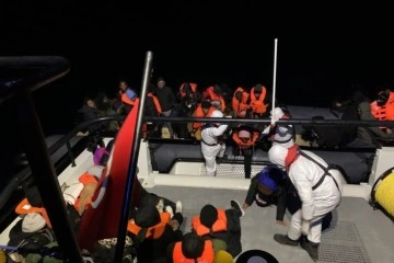 Ayvacık açıklarında 50 kaçak göçmen yakalandı