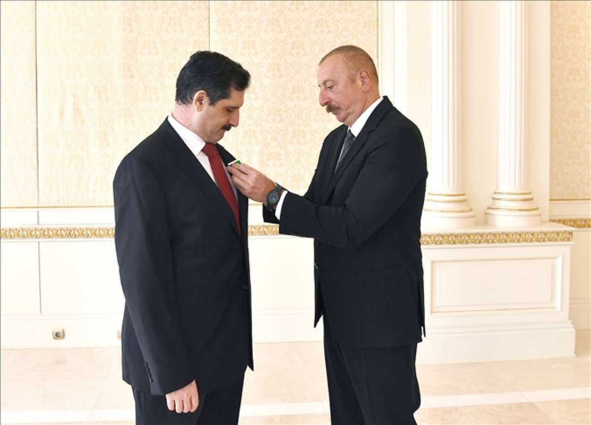 Azerbaycan Cumhurbaşkanı Aliyev, Türkiye'nin Bakü Büyükelçisi Özoral'a 'Dostluk Nişan