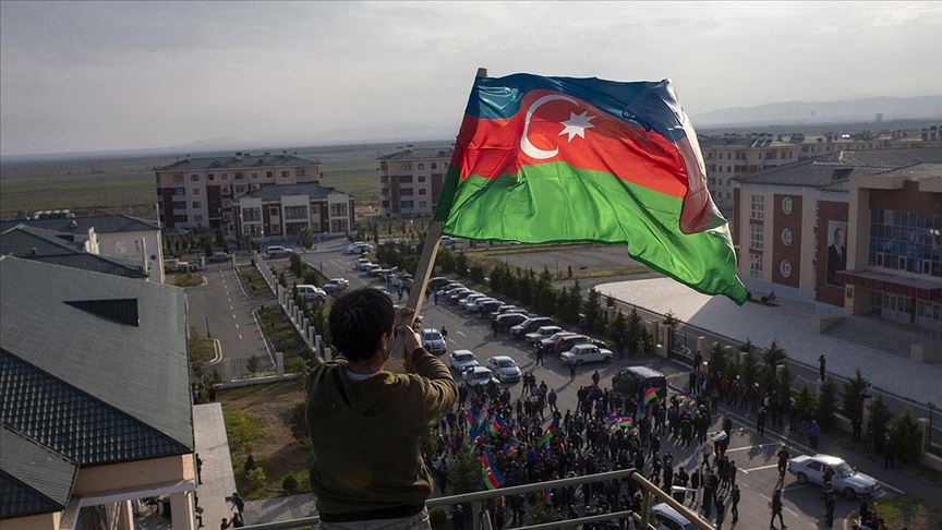 Azerbaycan’ın Terter kentinde günlerdir sığınakta kalanlar evlerine dönüyor